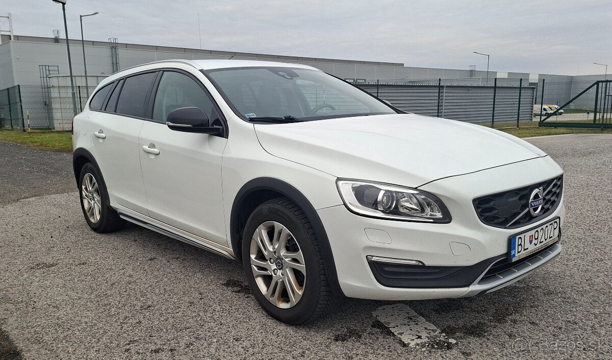 Volvo V60 Cross Country D4 Momentum AWD - 6