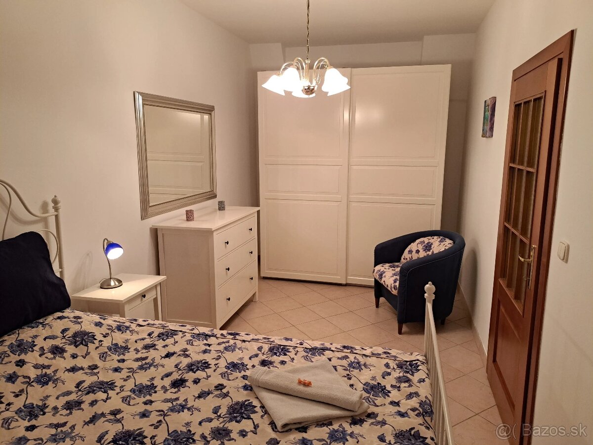 2-IZB BYT v HISTORICKOM CENTRE STARÉHO MESTA - 6