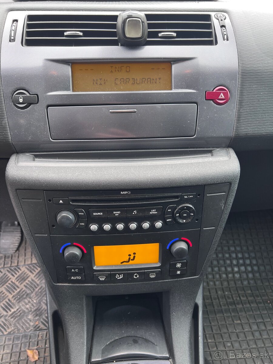 Citroën c4 1.6 benzín - 6