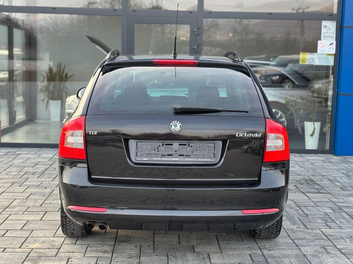 Škoda Octavia Combi 1.9 TDI Elegance 2009 268000 - 6