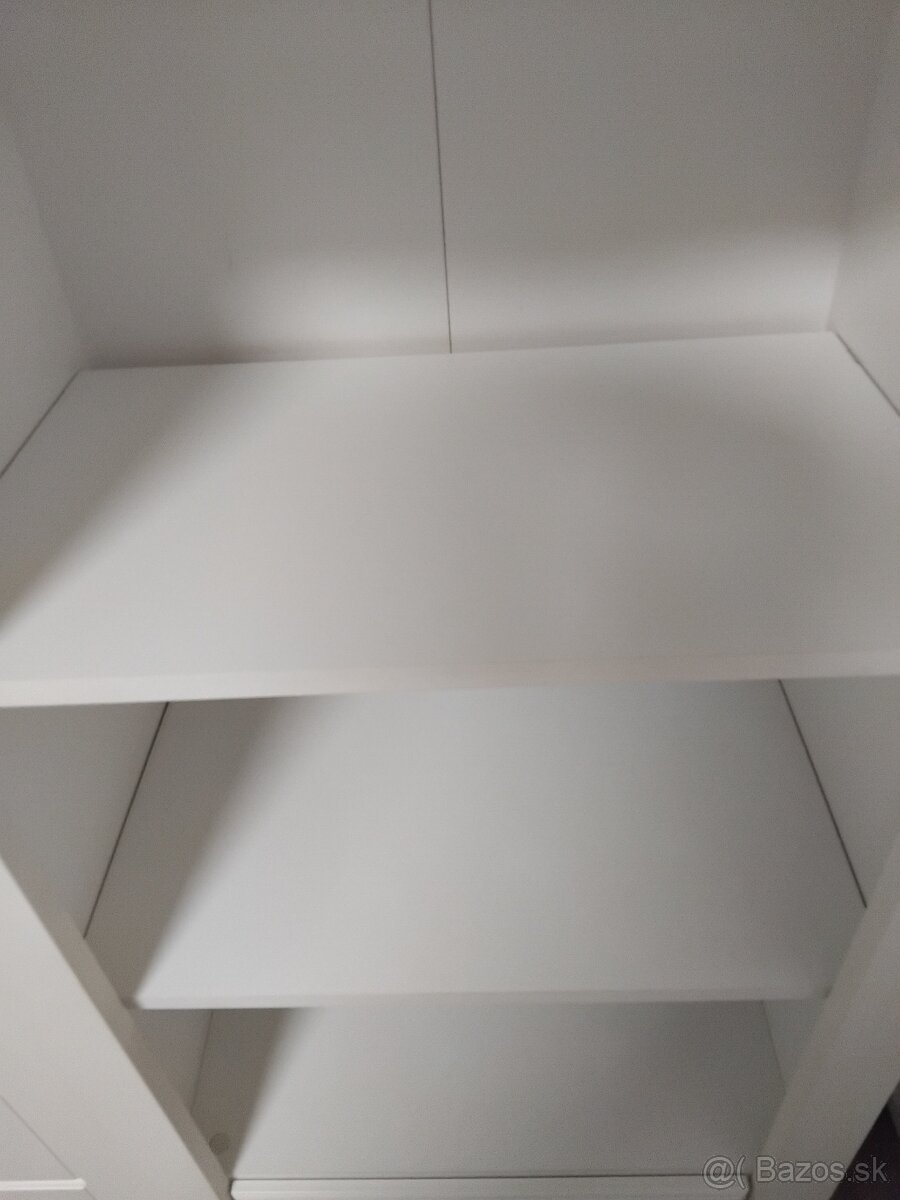 KOMODA a POLICOVÁ SKRIŇA - rezervované - 6