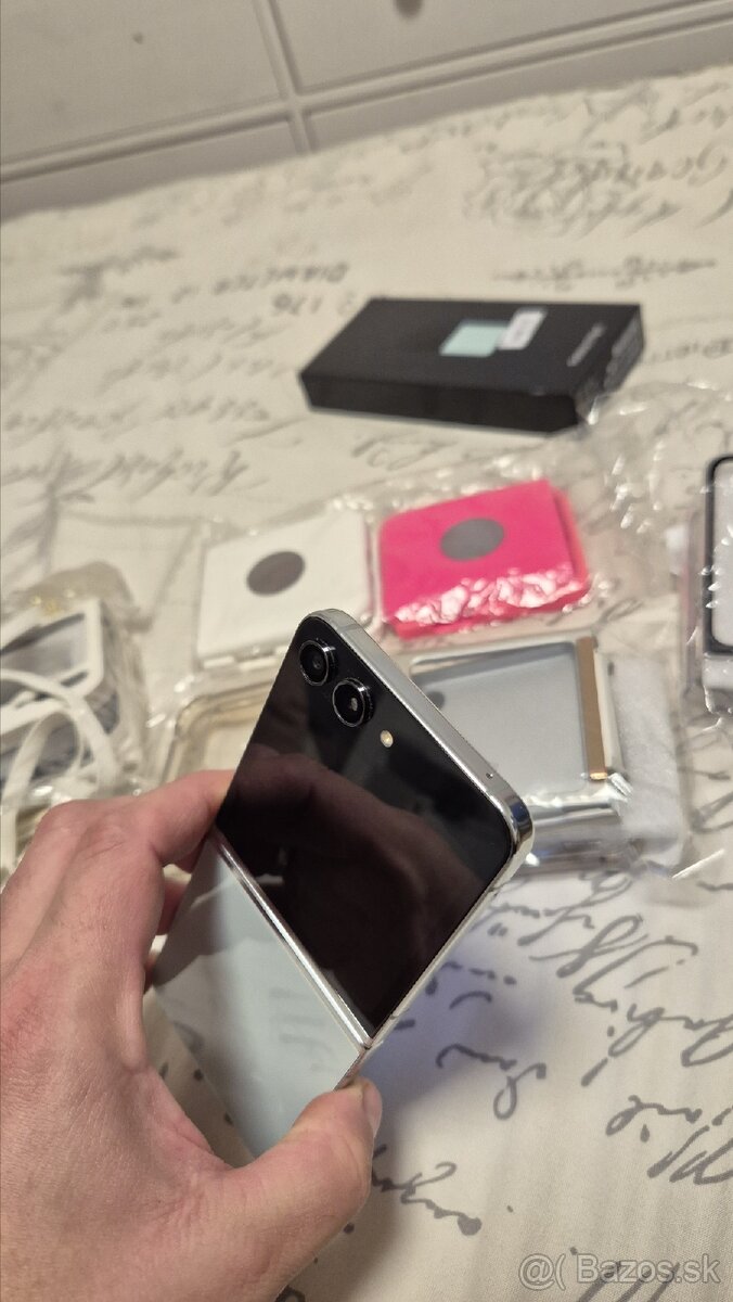 Samsung galaxy Z flip 5 512gb, mint ako novy - 6