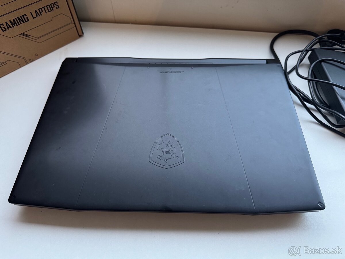 MSI Katana 15 –RTX 4070 i7-12650H - 6