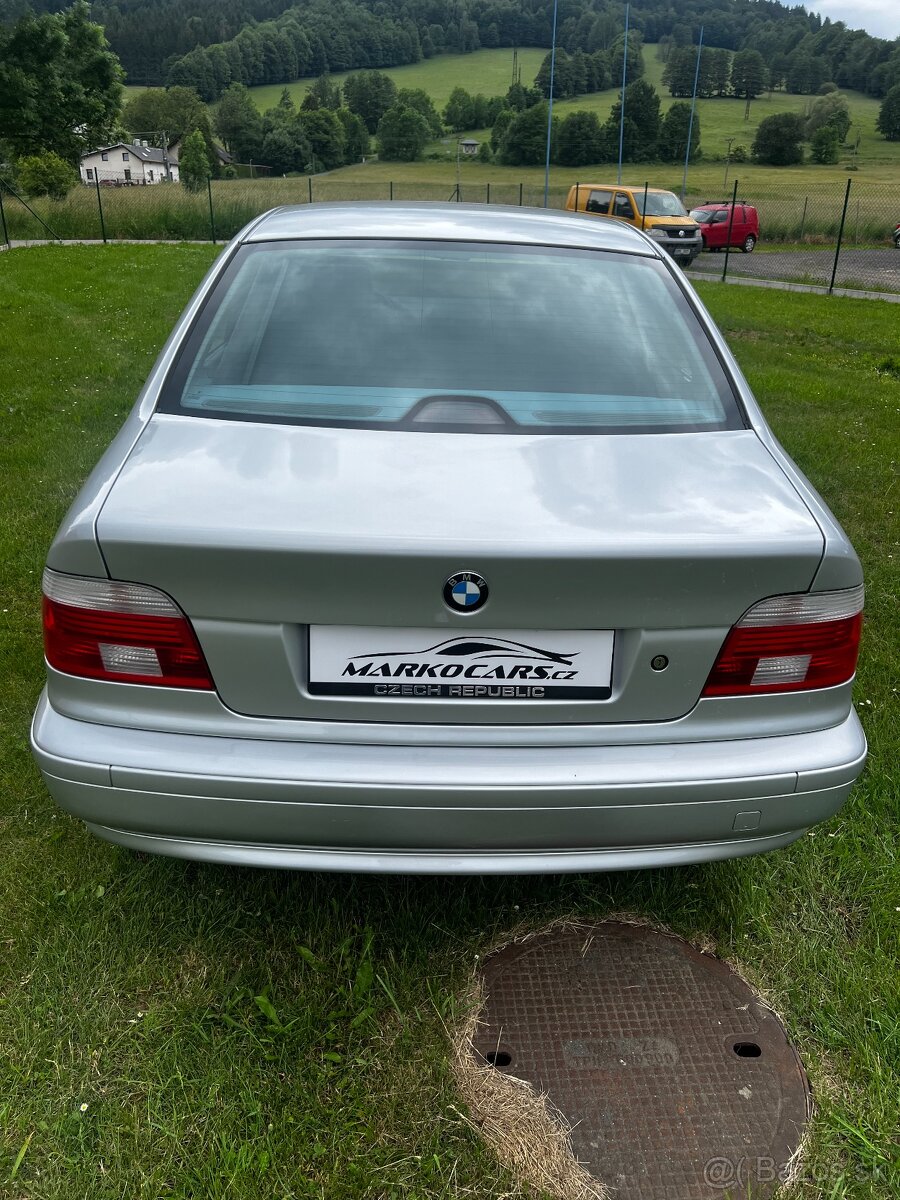 BMW Řada 5 525i PĚKNÝ STAV - 6