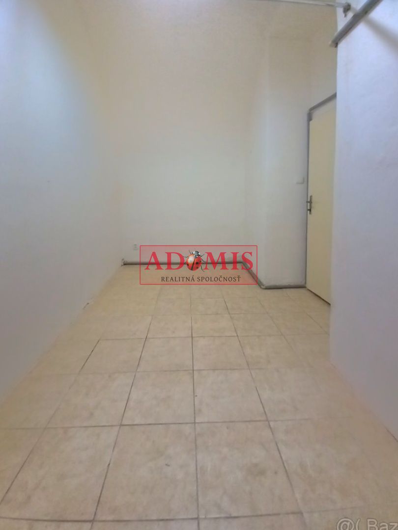ADOMIS - predáme komerčný priestor 74m2+výklad Alžbetina uli - 6