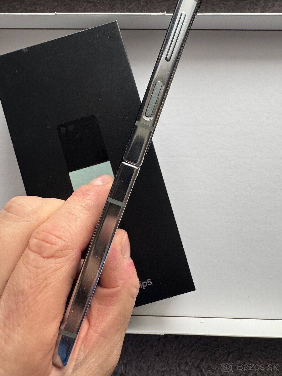 Samsung Galaxy Z flip5 256GB - 6