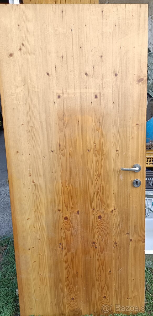 Predám Garažovu bránu A Dvere - 6