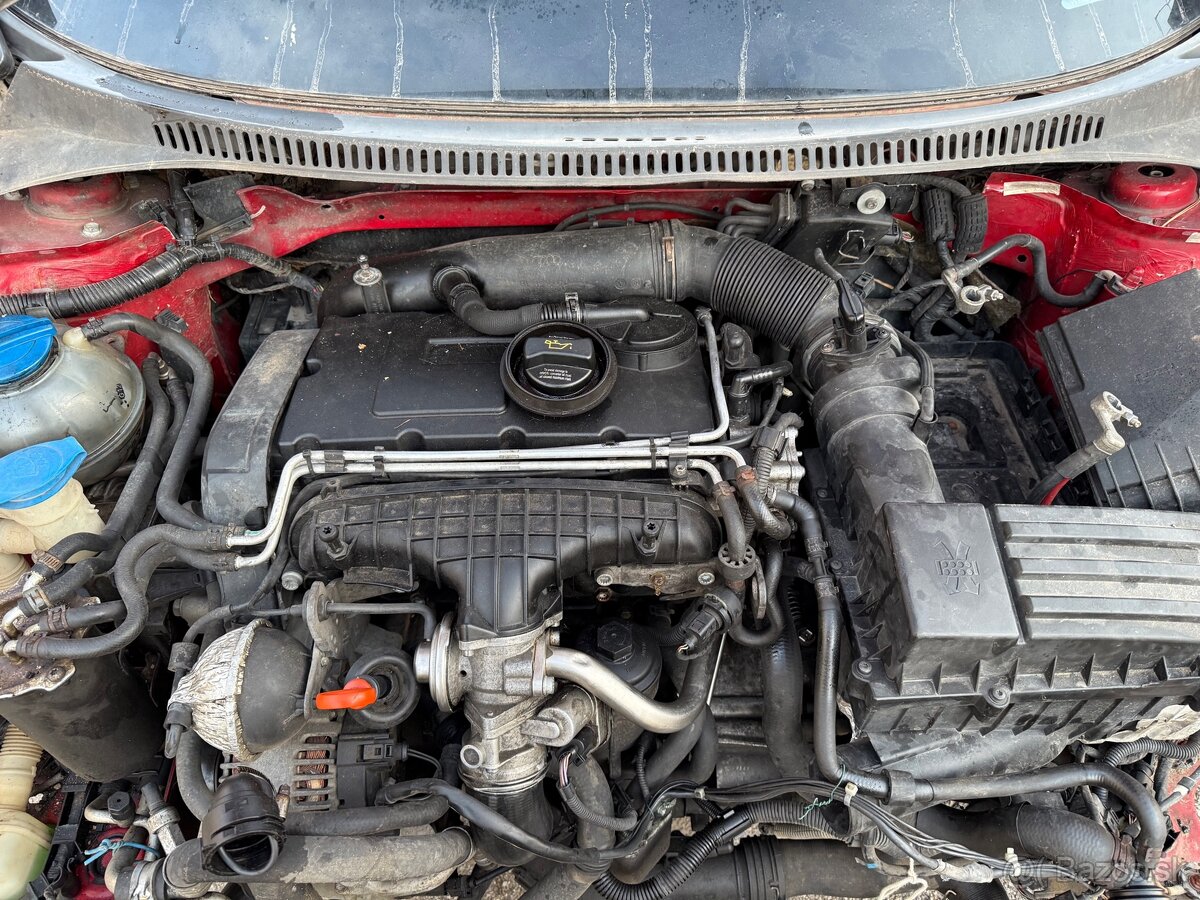 Rozpredam Seat Altea 2.0tdi - 6