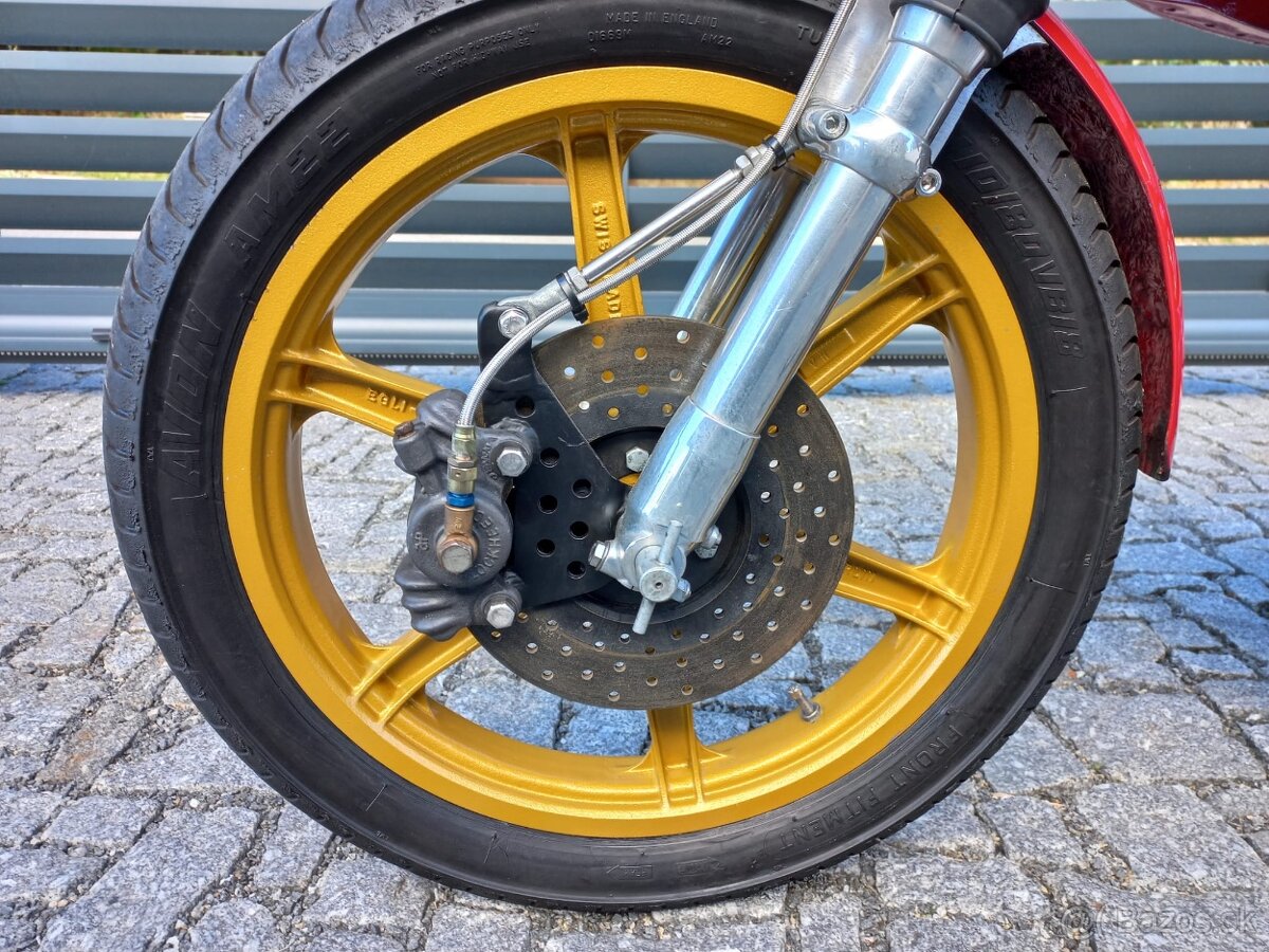 Triumph Bonneville T120R EGLI r.1969 s Doklady - 6