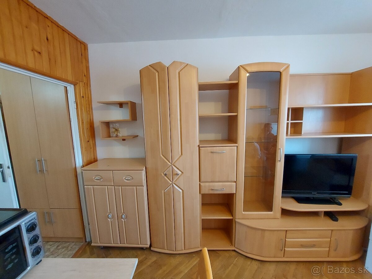 Prenájom garsónky na Tekovskej ul. 2 v Leviciach - 6