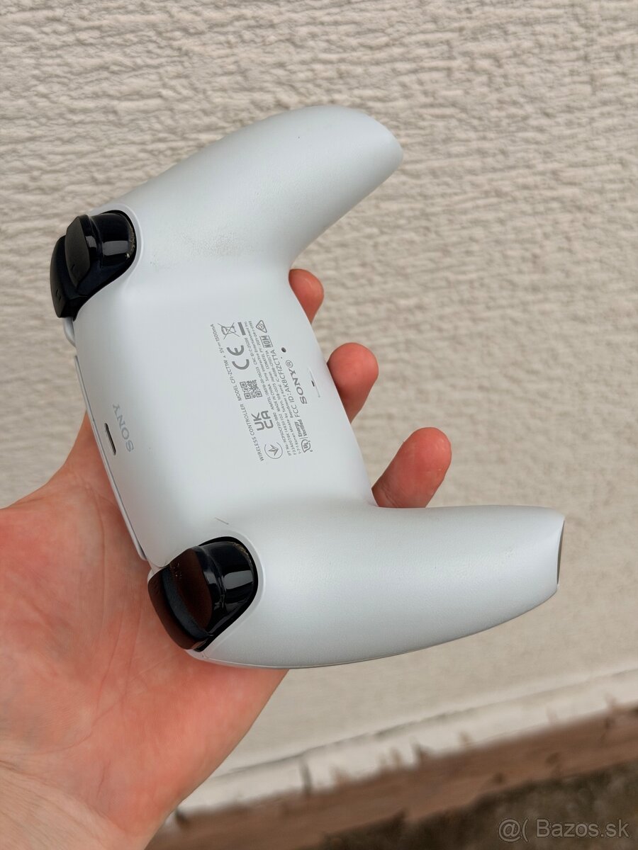 Ovládač na Playstation 5 - 6