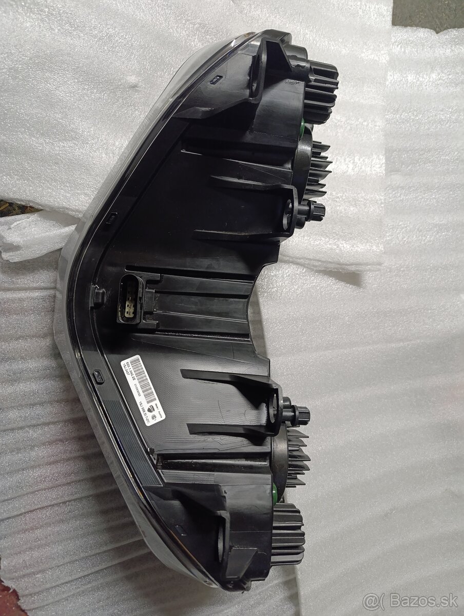 Panigale v4 přední světlo - 6