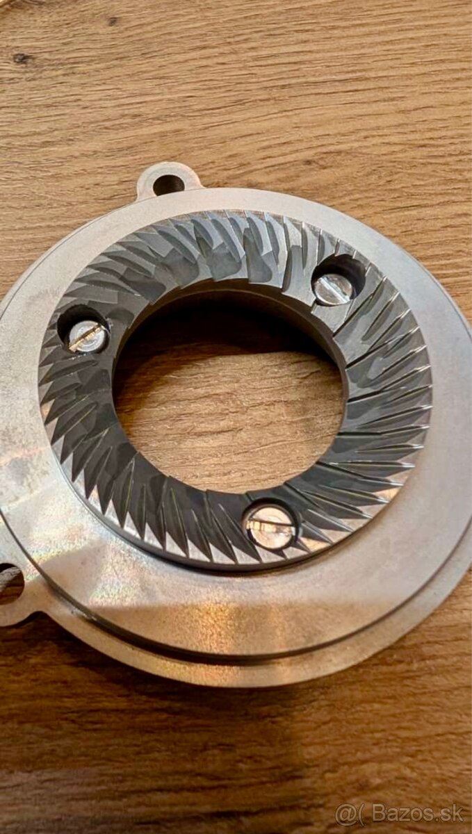 Profesionálny mlynček na kávu Eureka Atom 60 - 6