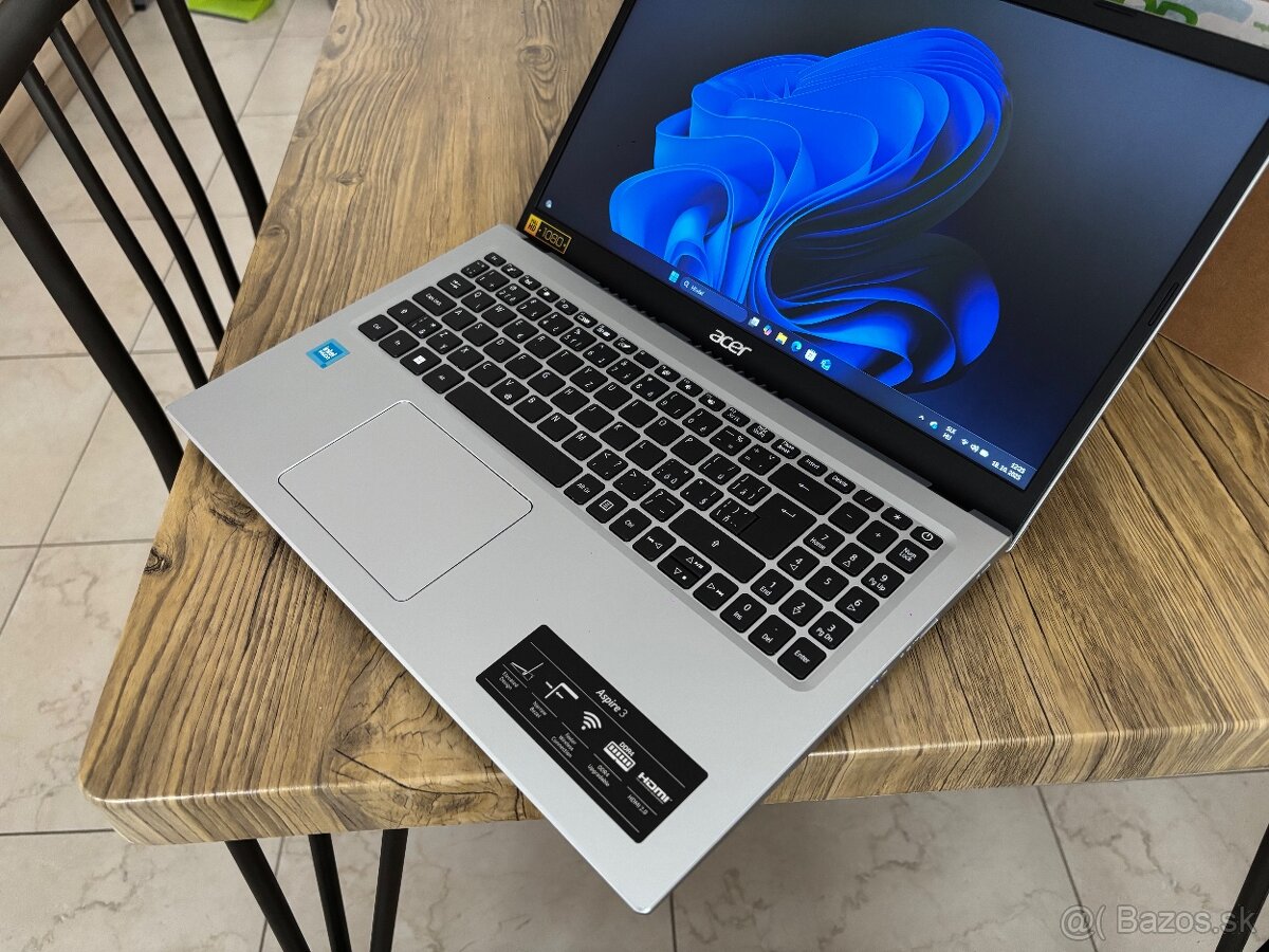 15.6"/Acer/Notebook/4GB RAM DDR5/128GB NVMe SSD/Intel HD 2G - 6