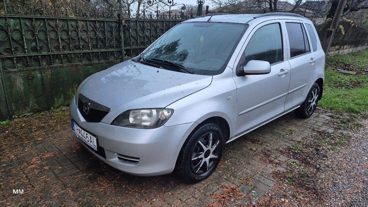 Mazda 2 automat , benzin , STK + EK 4/2027 - 6