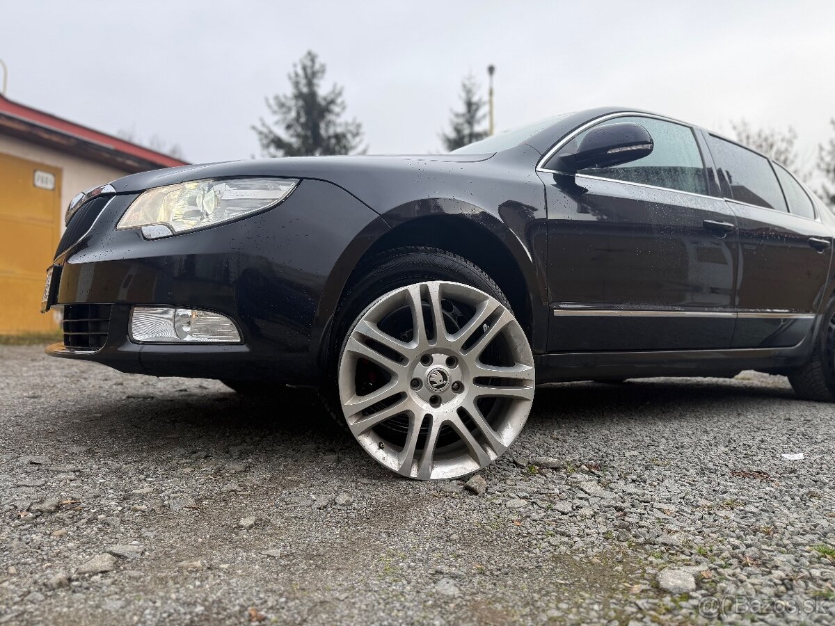 Škoda Superb 2.0 TDI 103kW Elegance 2009 - 6