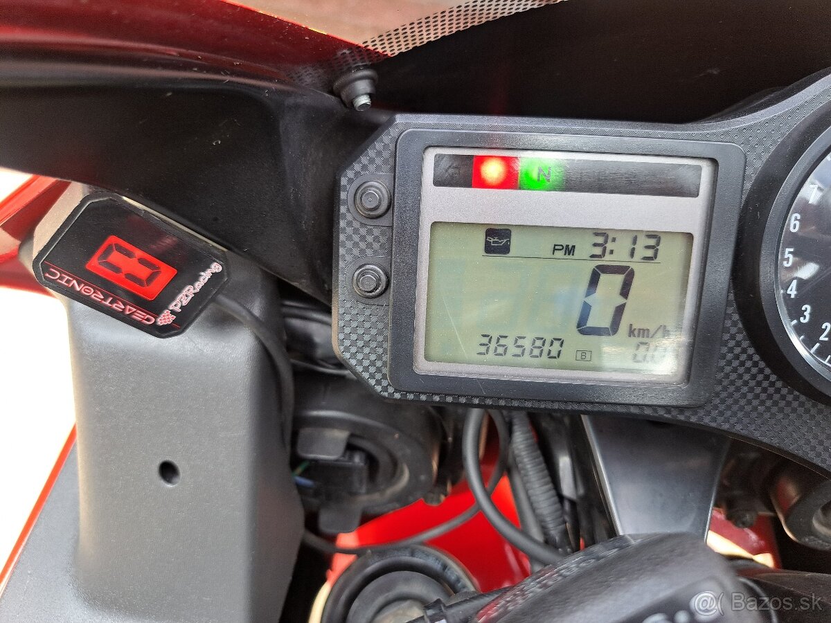 Honda CBR 600f4i - 6