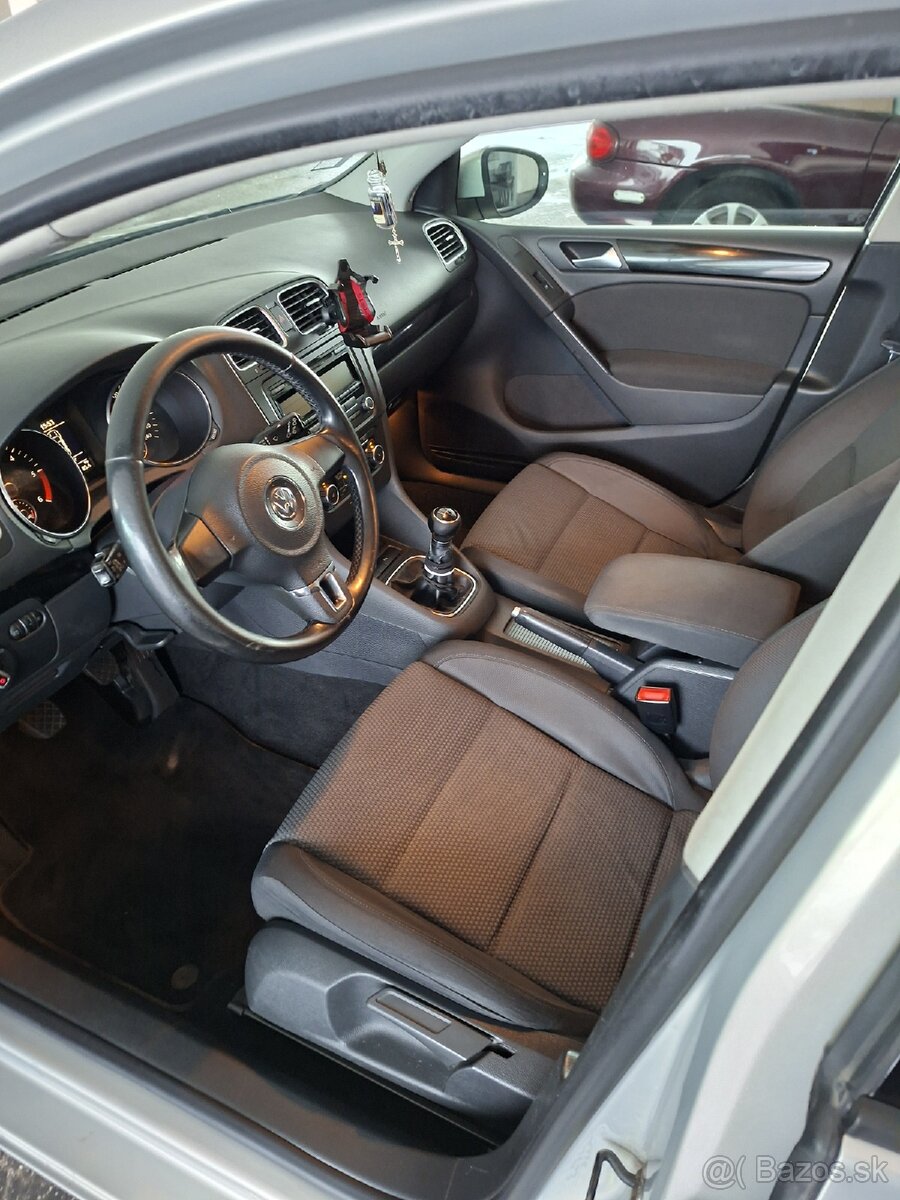 Volkswagen Golf VI 2.0 TDI - 6