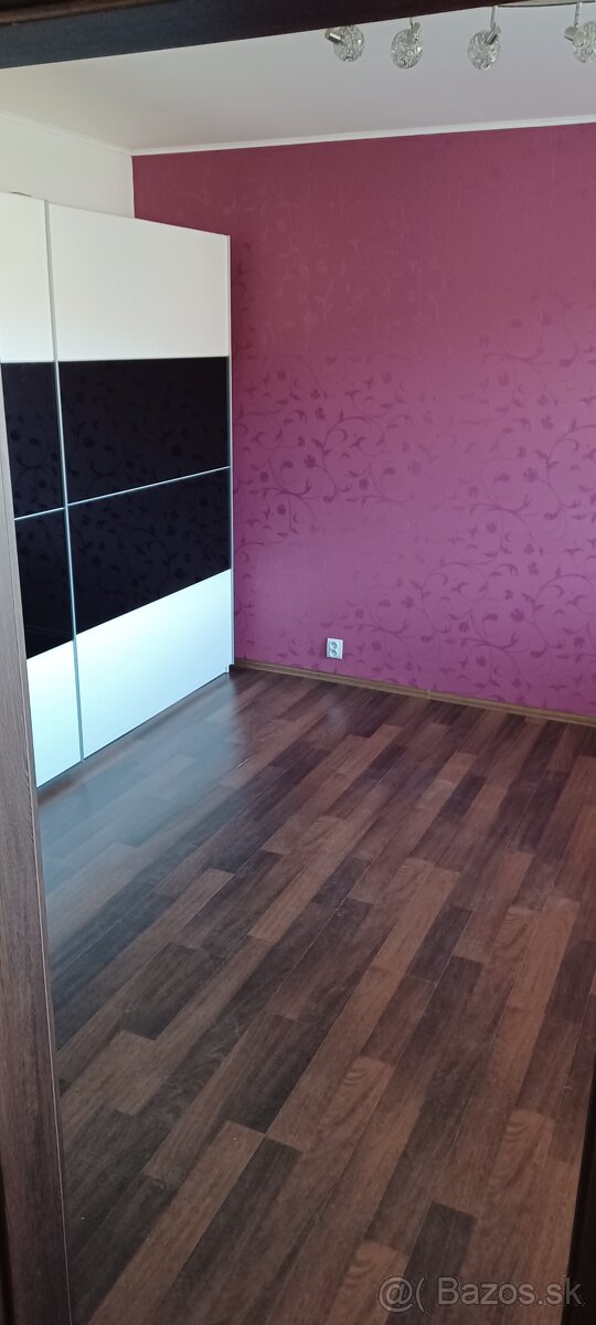 Predám 3-izbový byt Gelnica 74m2 - 6