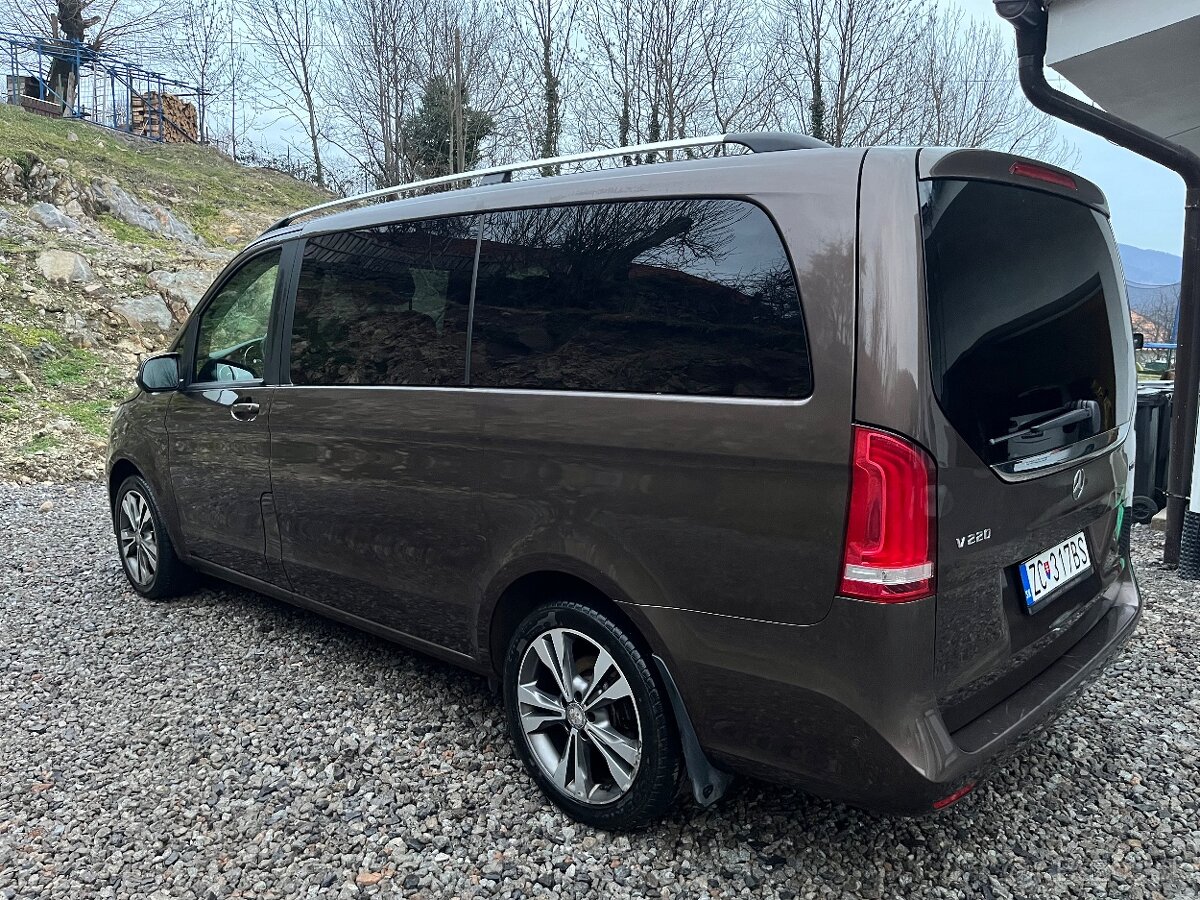 Mercedes-Benz V220 A/T - 6
