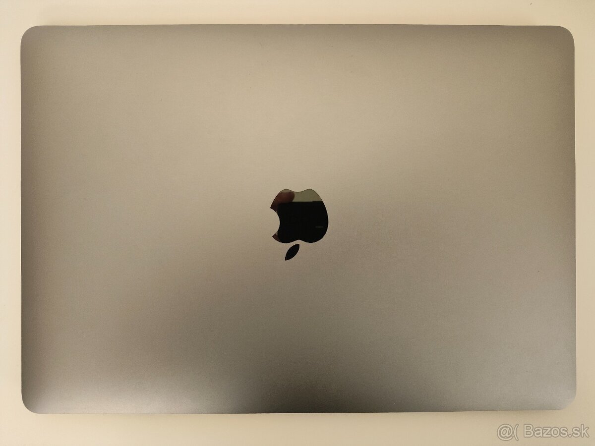 MacBook Pro 2017 | i5 • 8GB • 128GB SSD - 6