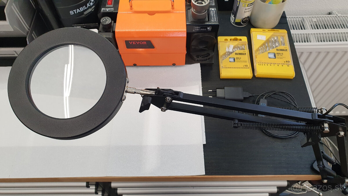 Stolová LED lampa s lupou - 6