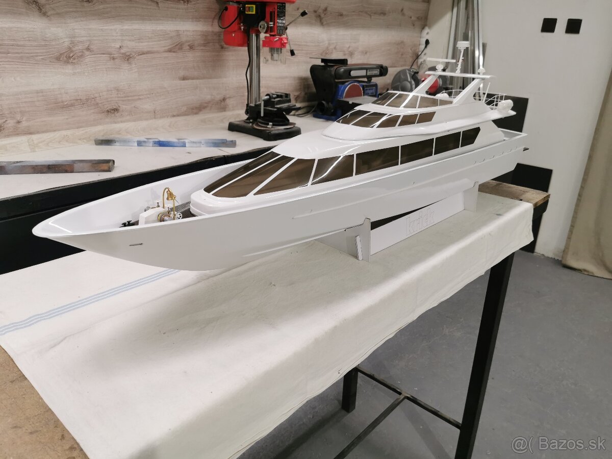 Napredaj RC Yachta - 6