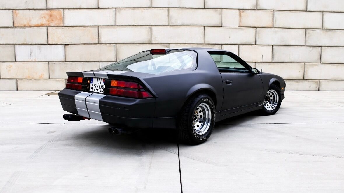 Chevrolet Camaro 5.0 V8 manuál 1988 128 kW - 6
