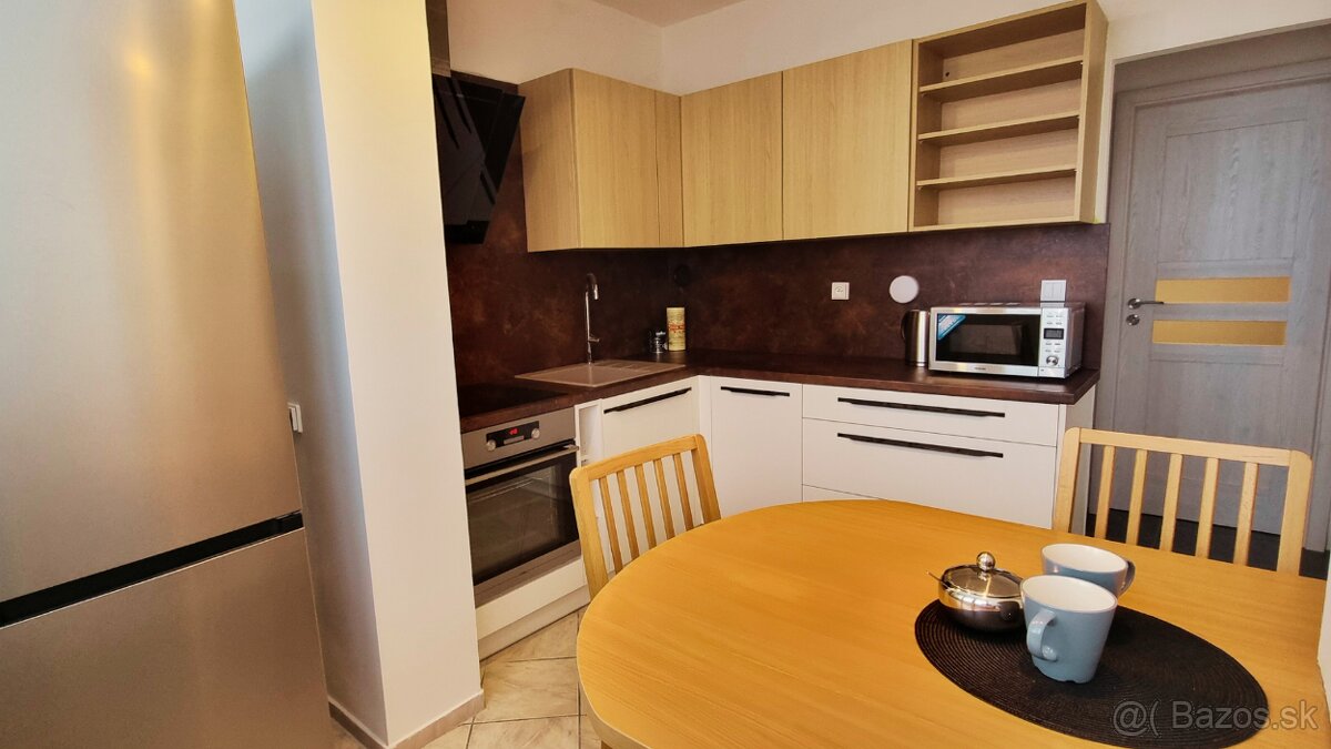 2i byt Pri Šajbách, BA -. Rača, po kompl. rek., ZARIADENÝ - 6