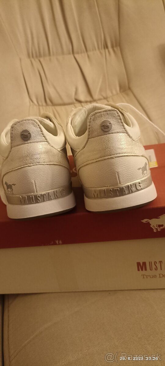 Dámske tenisky Zn. Mustang - 6