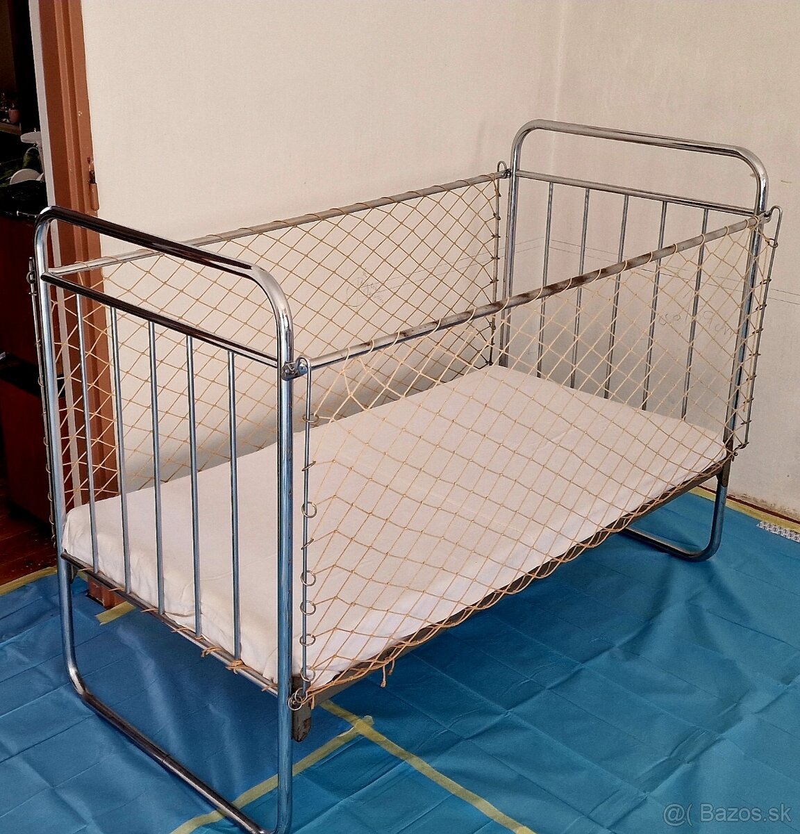 Predám retro detskú chromovú postieľku - 6