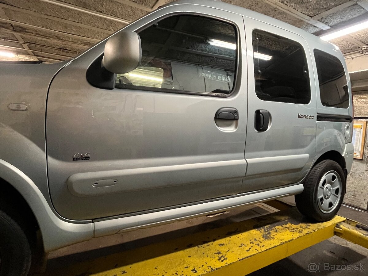 RENAULT KANGOO...RX4...4X4... - 6