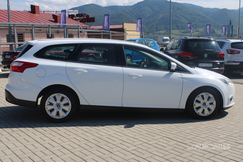 Ford Focus Combi 1,0 ECOBOOST 74 kW TREND - 6