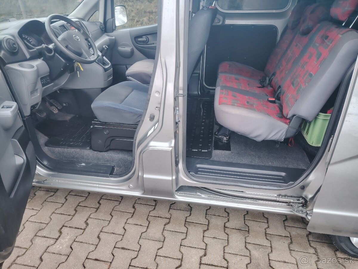 Nissan NV200 - 6