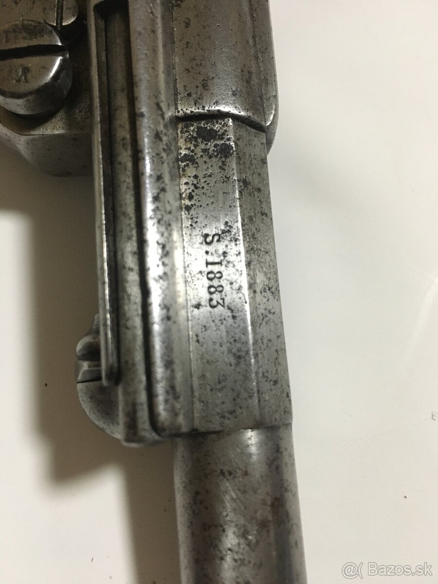 Historický revolver - 6