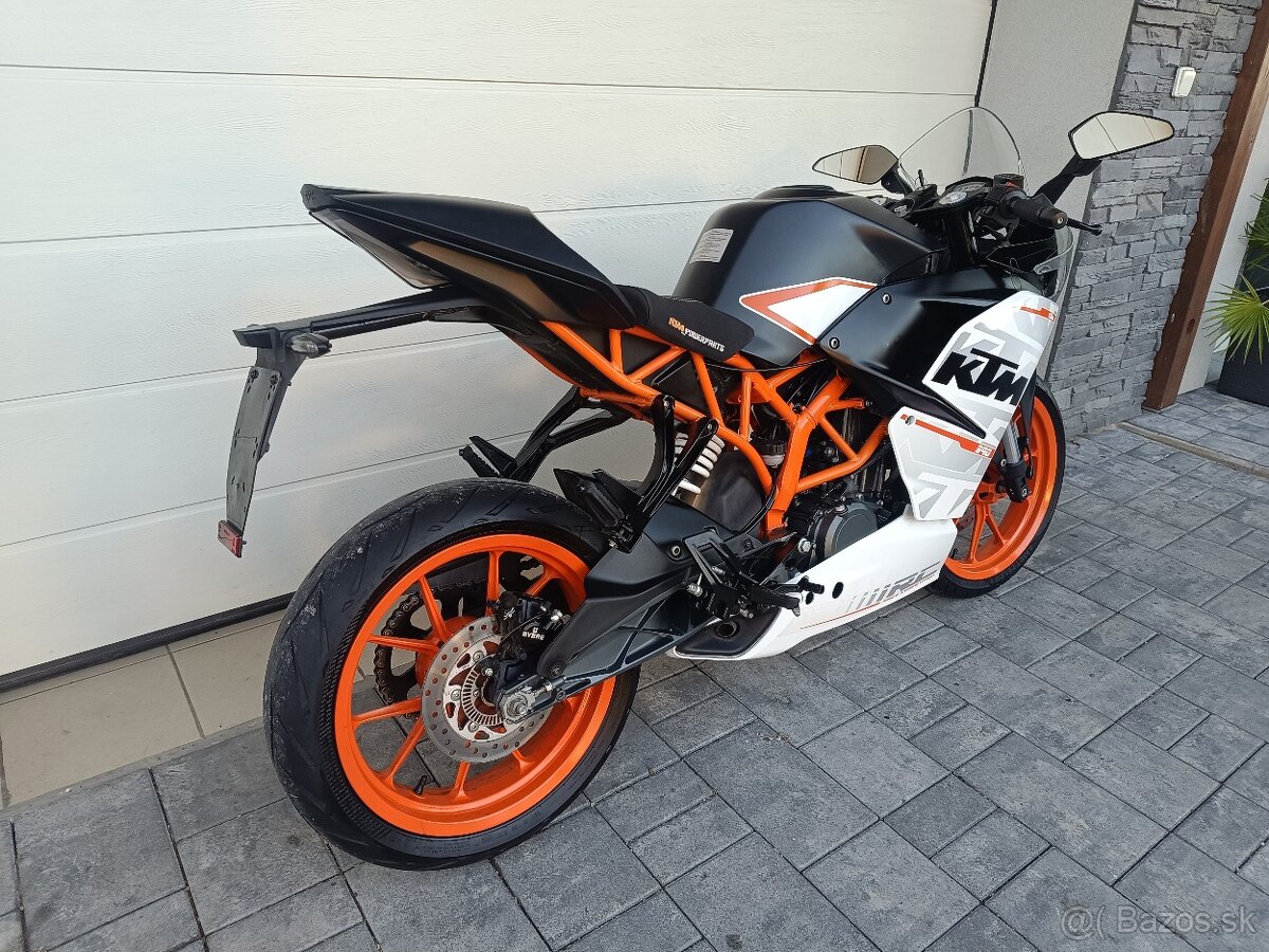 KTM RC 390 -32kW A2 -top stav - 6
