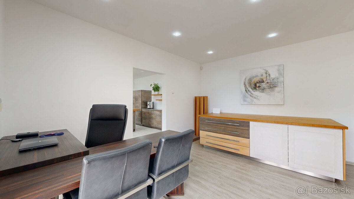 PREDAJ – VEĽKÝ 7-IZBOVÝ RODINNÝ DOM V TRNAVE, VHODNÝ NA BÝVA - 6