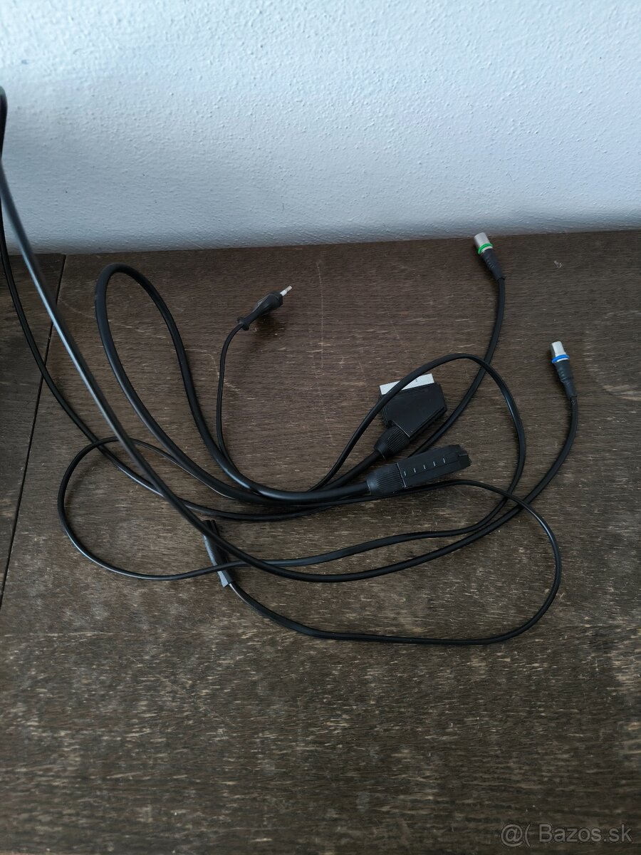 Predám DVD rekordér PANASONIC DMR-EH57 - 6