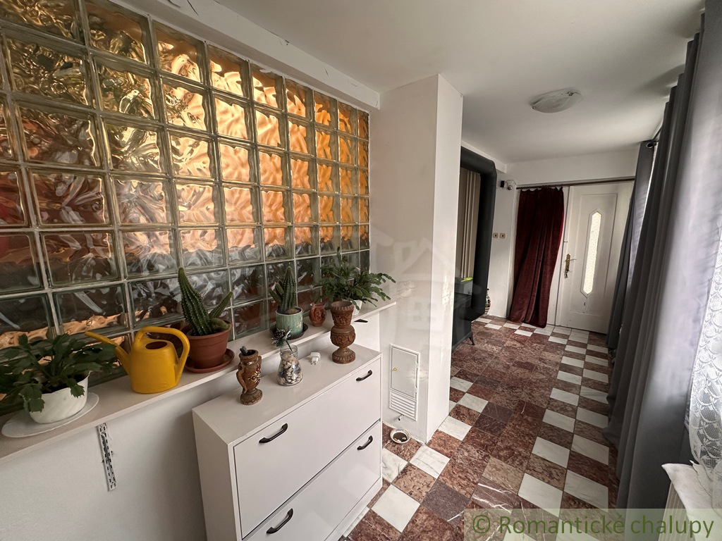 Rodinný dom s veľkým pozemkom v tichej lokalite Hurbanova - 6