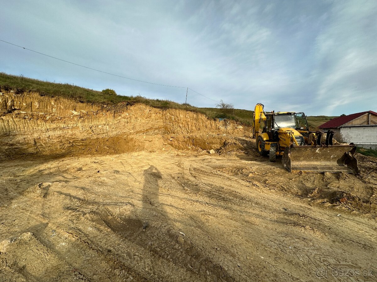 Zemné a výkopové práce- traktorbager - 6