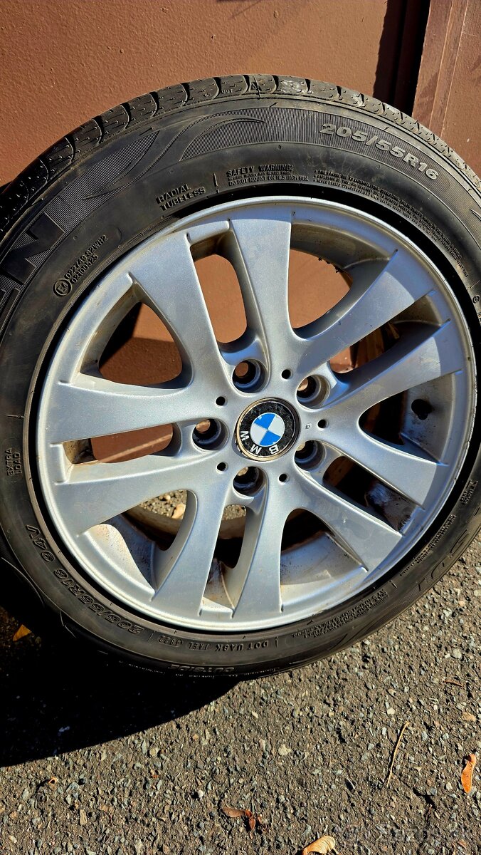 BMW styling 156 + pneumatiky - 6