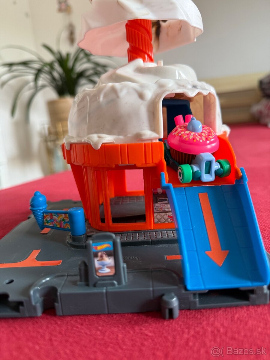 Hot wheels - mini garaz a auticko - 6