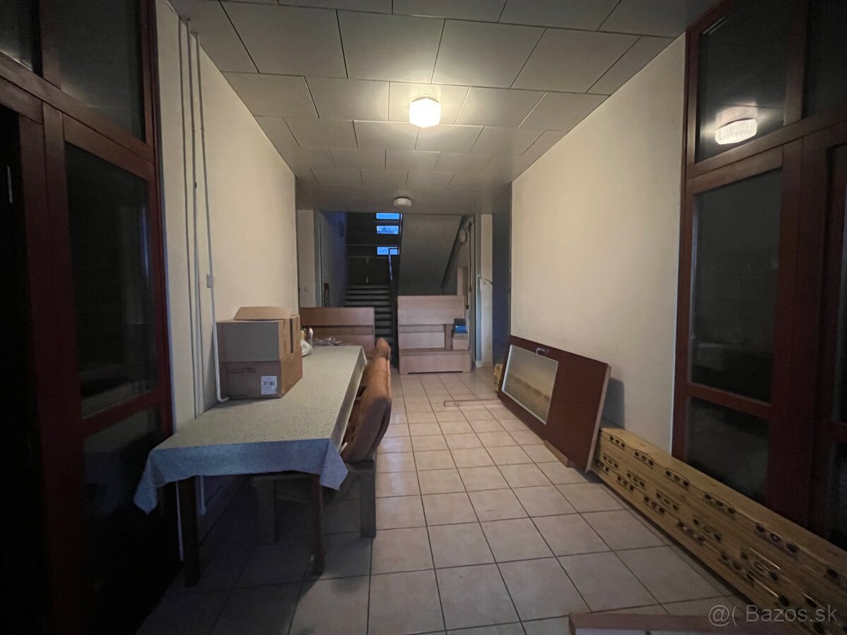 Priemyselný areál na predaj - 6