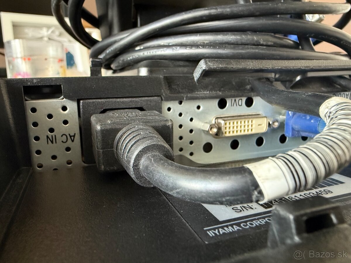 iiyama ProLite T1531SR-B3 - 6