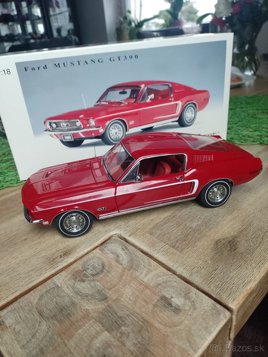 Mustang GT 1968 1/18 - 6