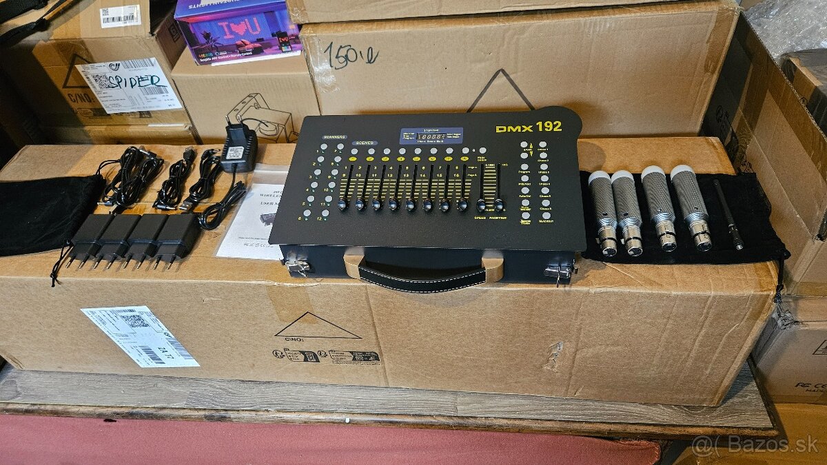 Dmx pult s 4 bezdrôtovými bateriovymi dmx prijimačmi - 6