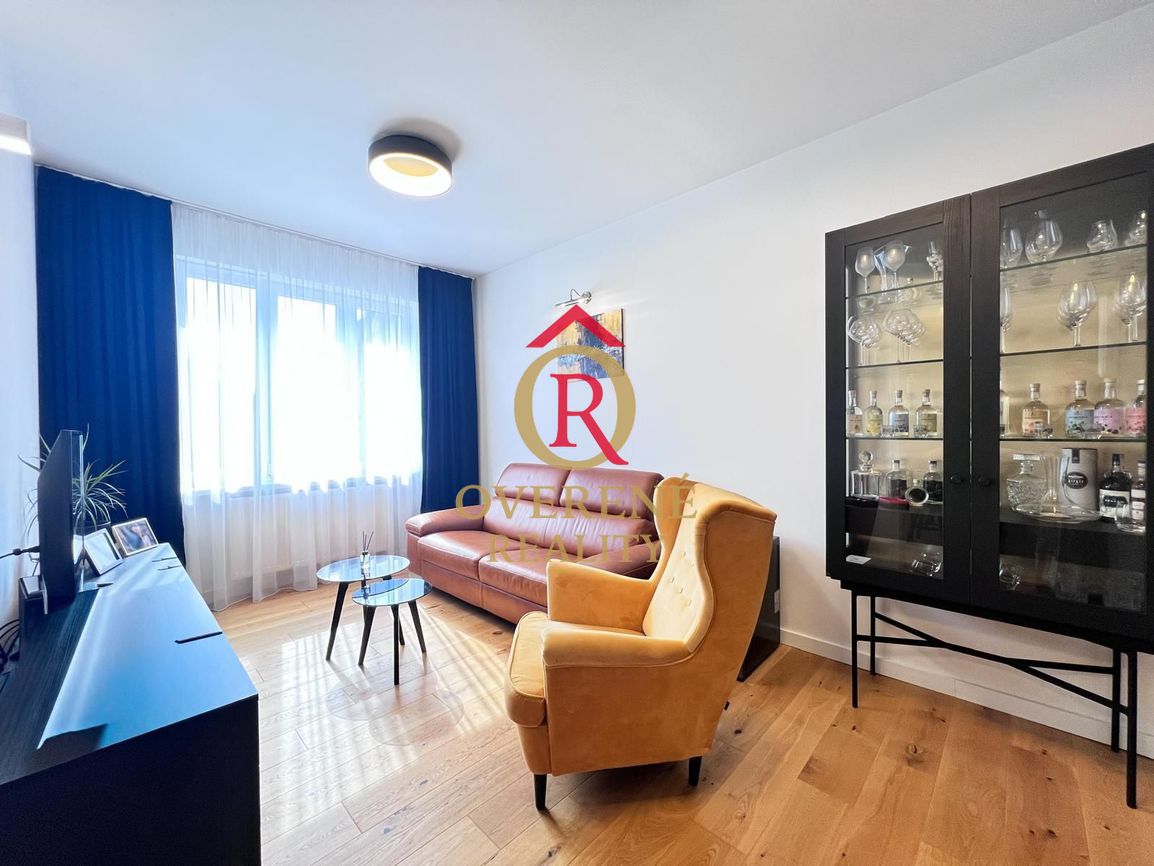 Luxusný 2-izbový byt po kompletnej rekonštrukcii v centre Ba - 6