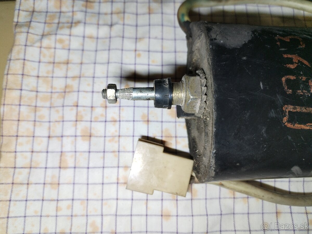 Motorčeky stieračov lada - 6