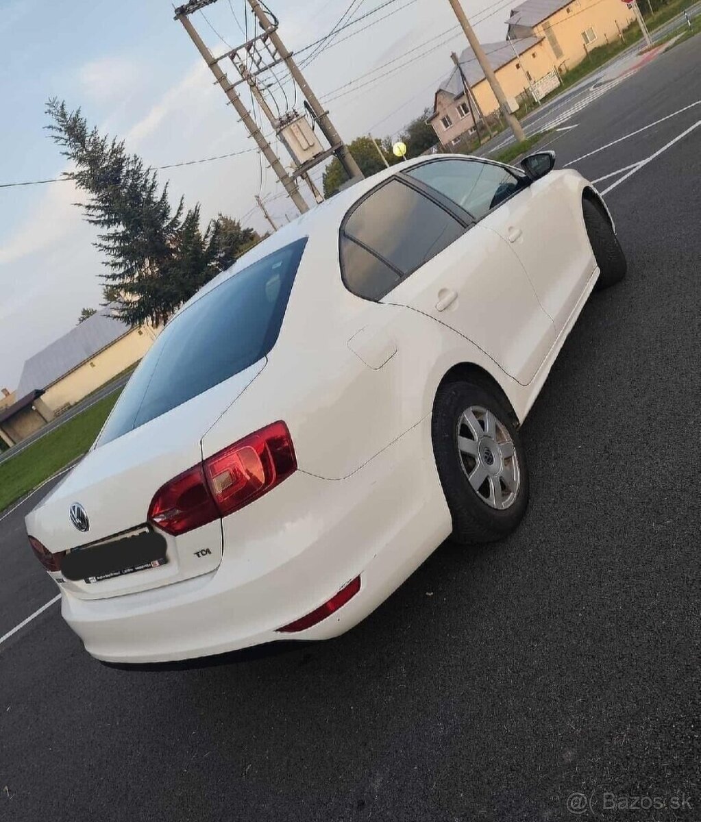 Volkswagen Jetta 1.6 TDI, STK+EK 7/2027✅ - 6