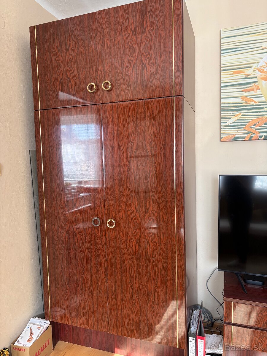 Obývacia stena, Gauc a kuchyna - 6